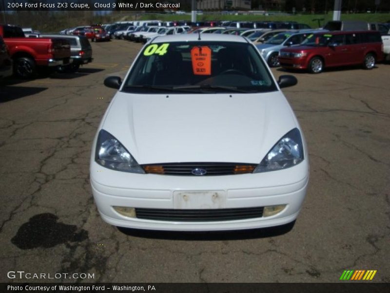 Cloud 9 White / Dark Charcoal 2004 Ford Focus ZX3 Coupe
