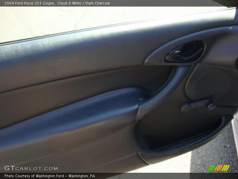 Cloud 9 White / Dark Charcoal 2004 Ford Focus ZX3 Coupe