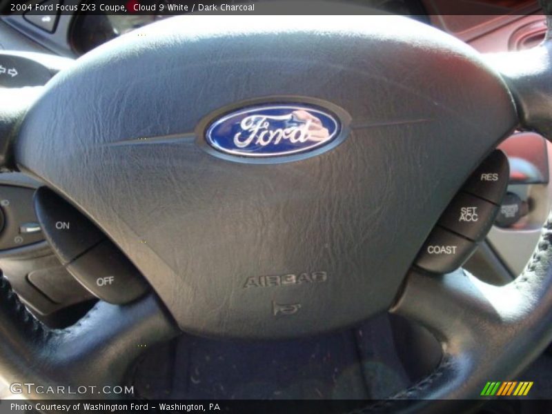 Cloud 9 White / Dark Charcoal 2004 Ford Focus ZX3 Coupe