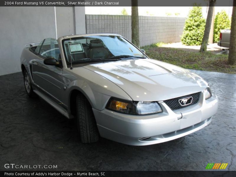 Silver Metallic / Dark Charcoal 2004 Ford Mustang V6 Convertible