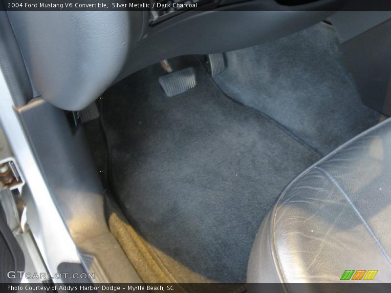 Silver Metallic / Dark Charcoal 2004 Ford Mustang V6 Convertible