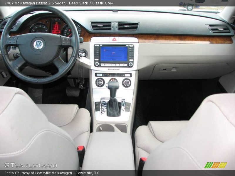 Deep Black / Classic Grey 2007 Volkswagen Passat 3.6 Sedan
