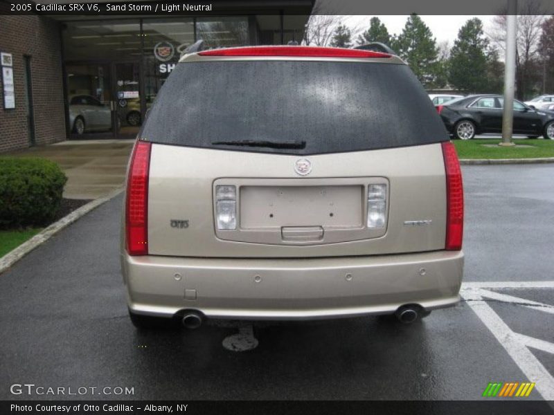 Sand Storm / Light Neutral 2005 Cadillac SRX V6