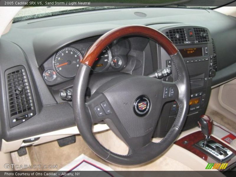 Sand Storm / Light Neutral 2005 Cadillac SRX V6