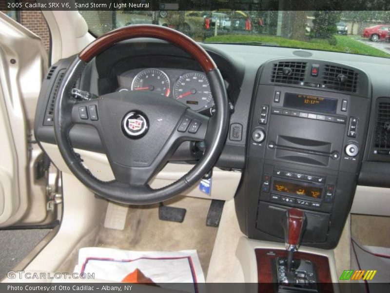 Sand Storm / Light Neutral 2005 Cadillac SRX V6