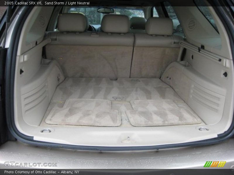 Sand Storm / Light Neutral 2005 Cadillac SRX V6