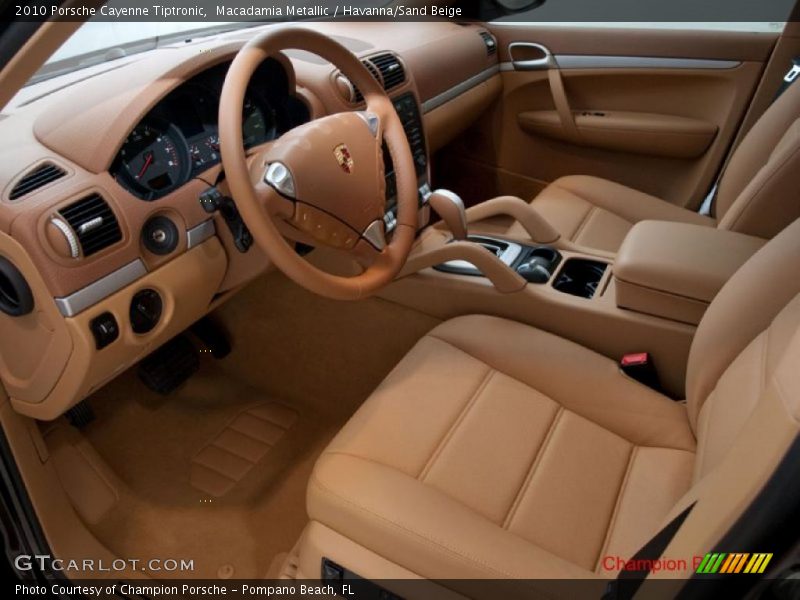 Macadamia Metallic / Havanna/Sand Beige 2010 Porsche Cayenne Tiptronic