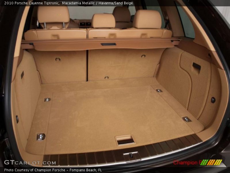 Macadamia Metallic / Havanna/Sand Beige 2010 Porsche Cayenne Tiptronic