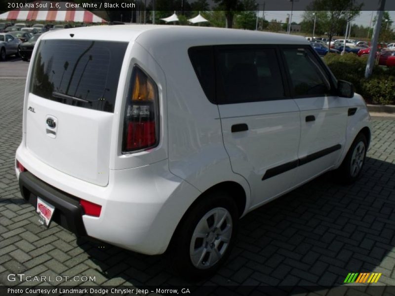 Clear White / Black Cloth 2010 Kia Soul 1.6