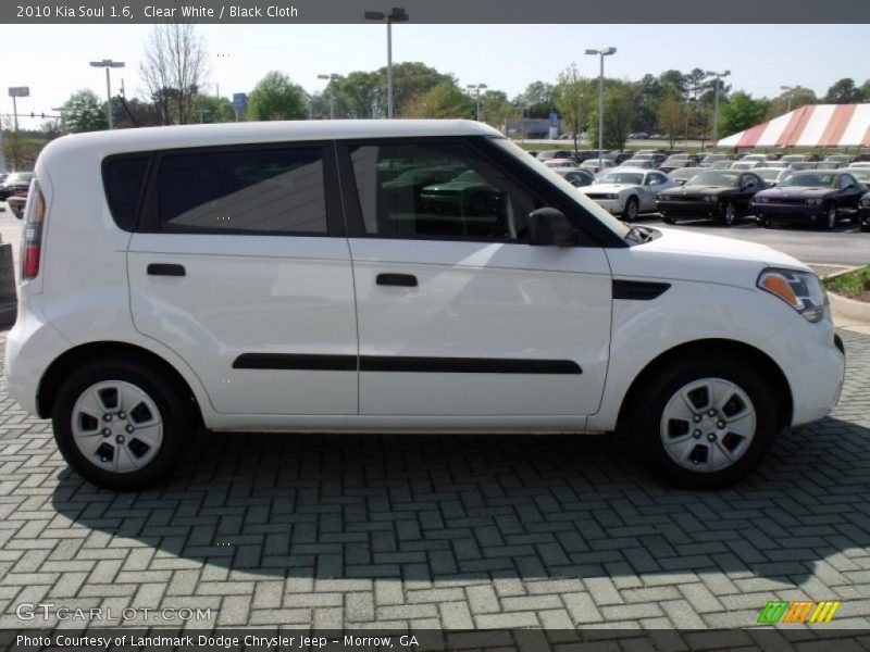 Clear White / Black Cloth 2010 Kia Soul 1.6