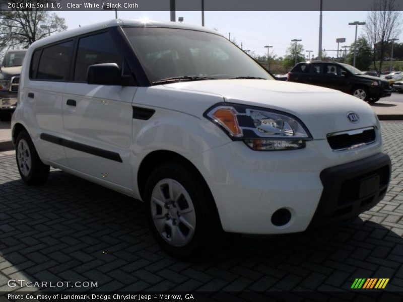 Clear White / Black Cloth 2010 Kia Soul 1.6