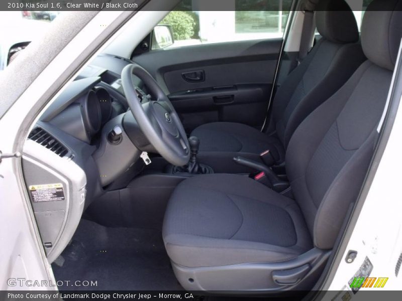 Clear White / Black Cloth 2010 Kia Soul 1.6