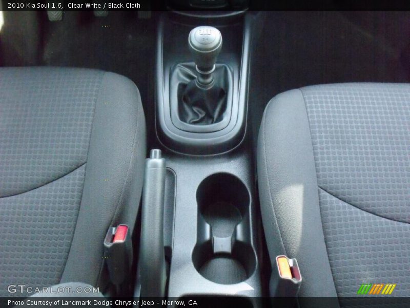 Clear White / Black Cloth 2010 Kia Soul 1.6