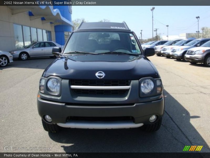 Super Black / Gray Celadon 2002 Nissan Xterra XE V6 4x4