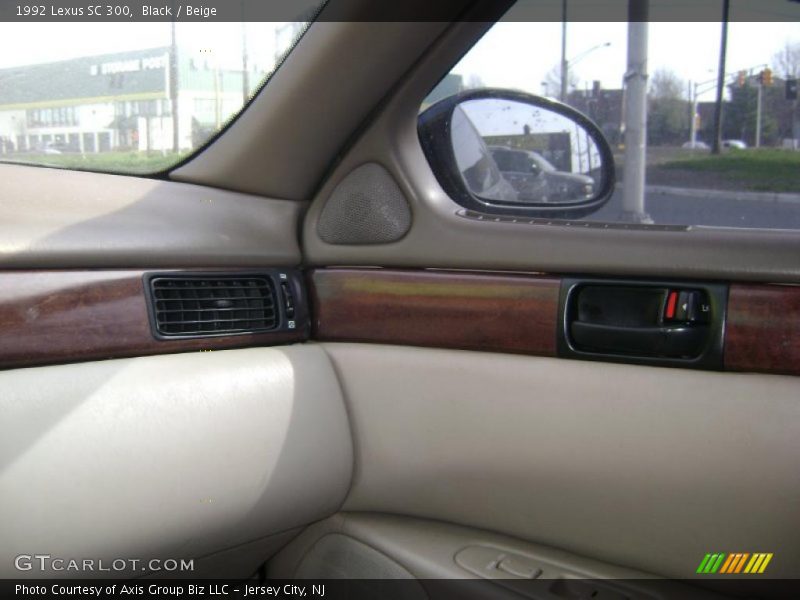 Black / Beige 1992 Lexus SC 300