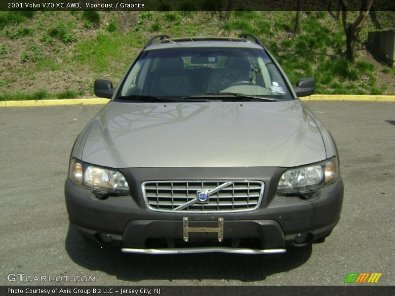 Moondust / Graphite 2001 Volvo V70 XC AWD