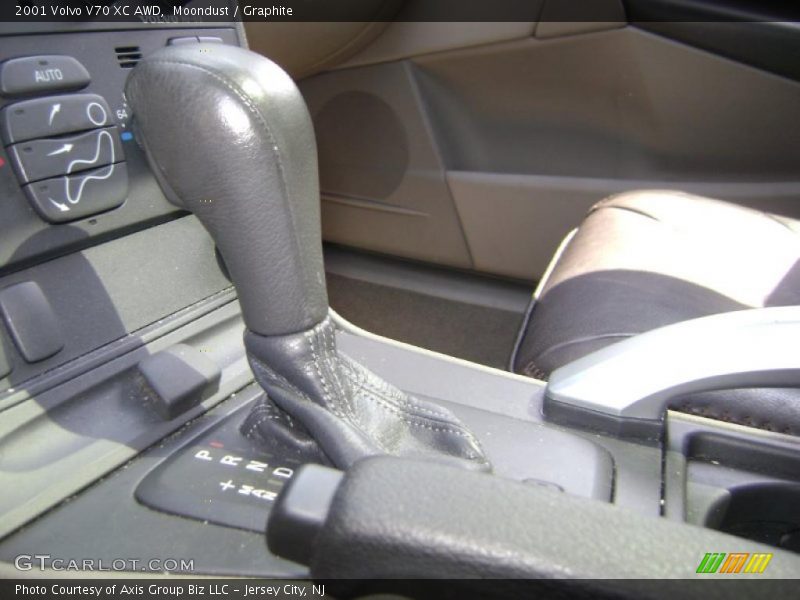 Moondust / Graphite 2001 Volvo V70 XC AWD