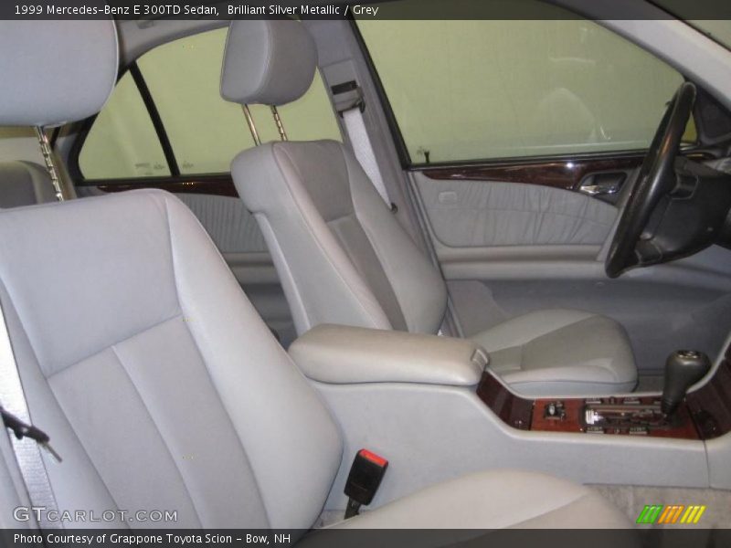 Brilliant Silver Metallic / Grey 1999 Mercedes-Benz E 300TD Sedan