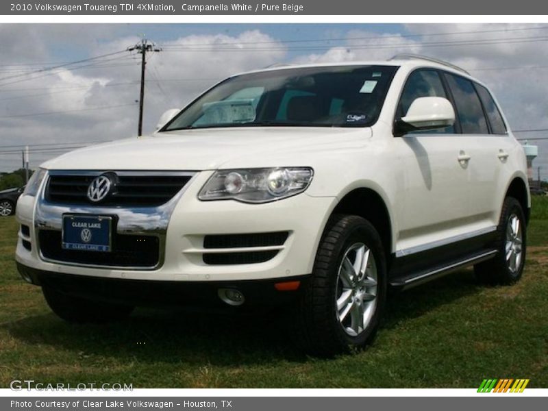 Campanella White / Pure Beige 2010 Volkswagen Touareg TDI 4XMotion