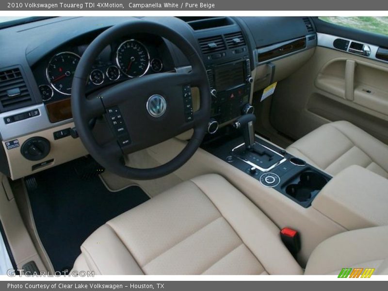 Campanella White / Pure Beige 2010 Volkswagen Touareg TDI 4XMotion