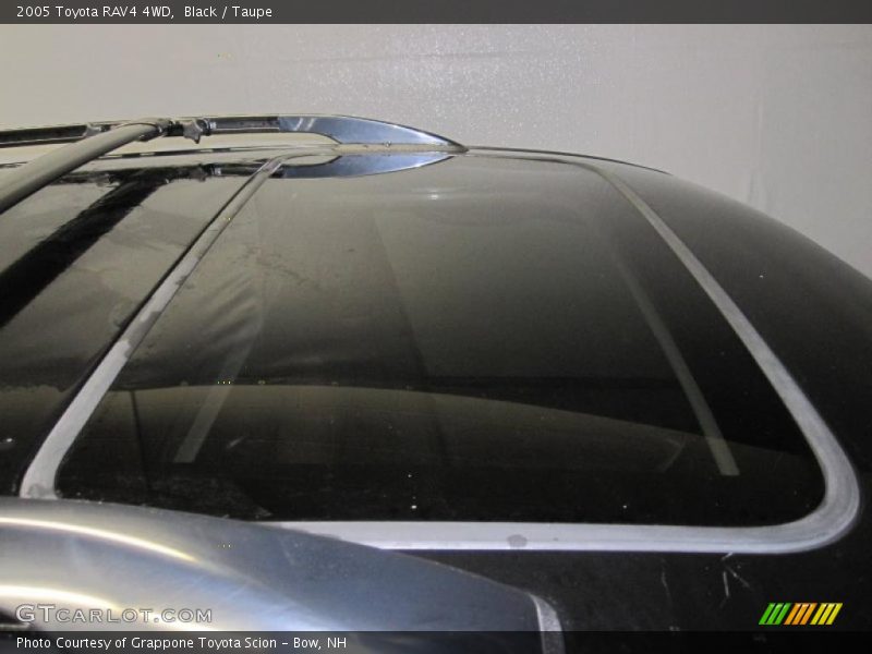 Black / Taupe 2005 Toyota RAV4 4WD