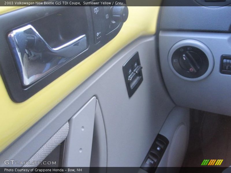 Sunflower Yellow / Grey 2003 Volkswagen New Beetle GLS TDI Coupe