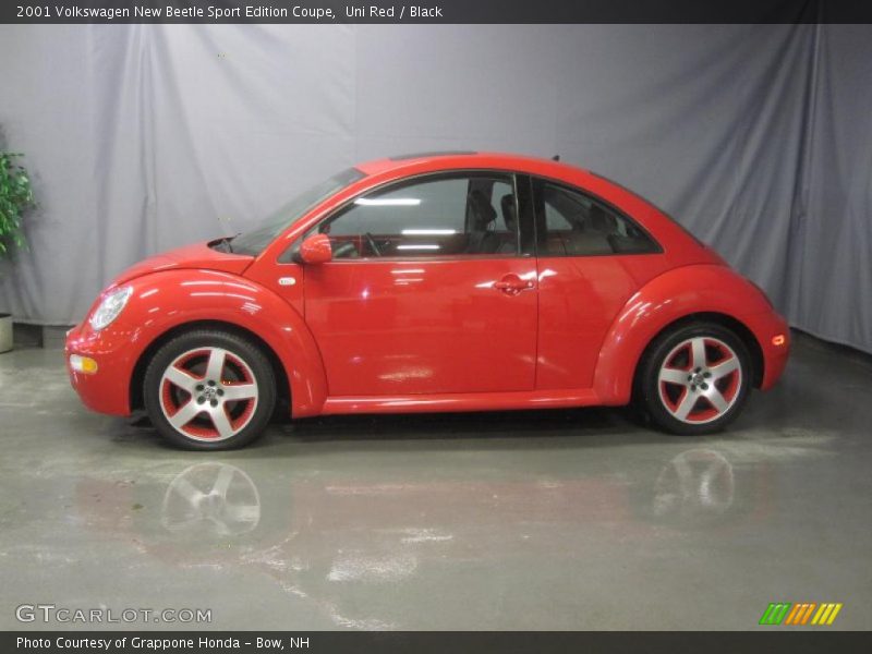 Uni Red / Black 2001 Volkswagen New Beetle Sport Edition Coupe