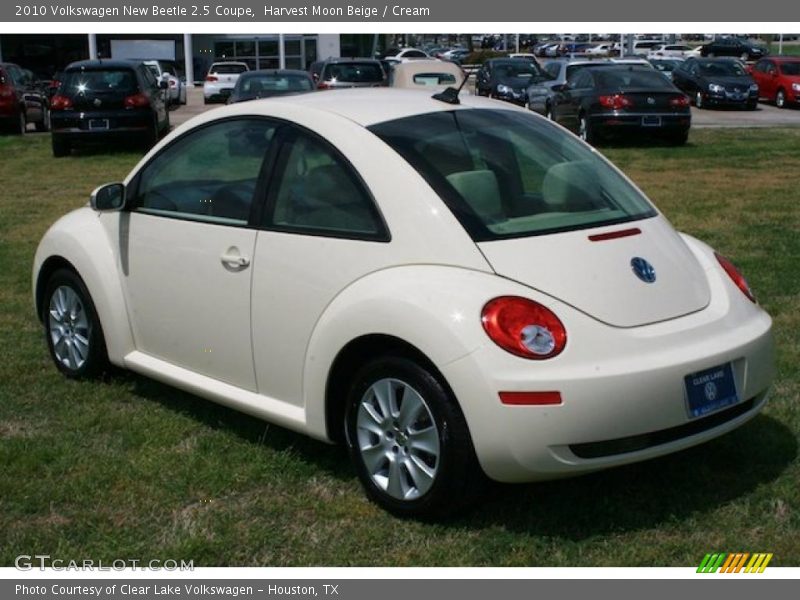Harvest Moon Beige / Cream 2010 Volkswagen New Beetle 2.5 Coupe