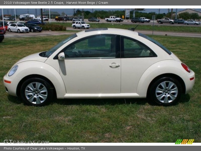 Harvest Moon Beige / Cream 2010 Volkswagen New Beetle 2.5 Coupe