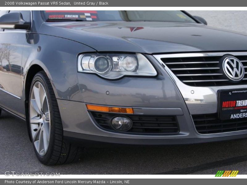 United Gray / Black 2008 Volkswagen Passat VR6 Sedan