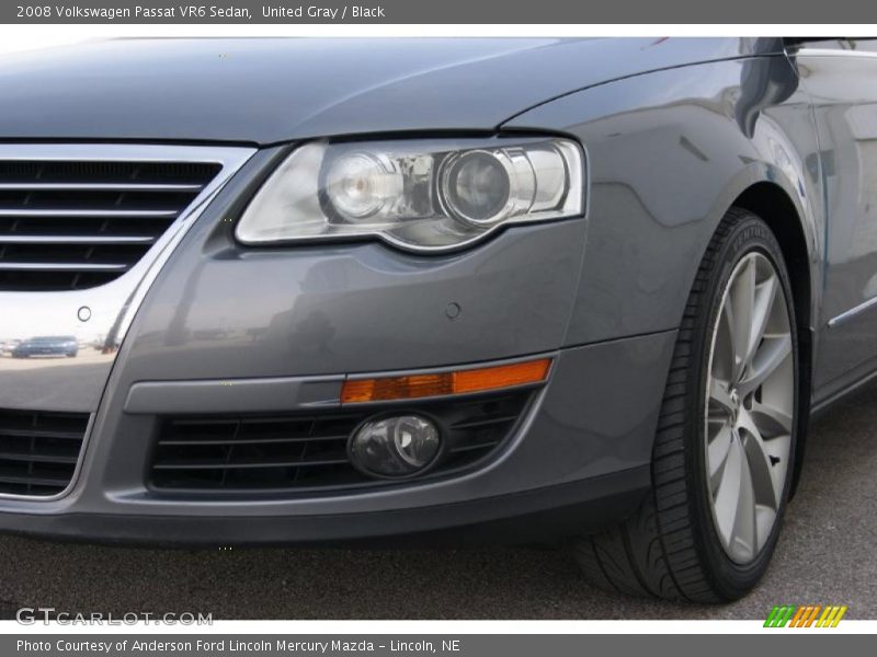 United Gray / Black 2008 Volkswagen Passat VR6 Sedan