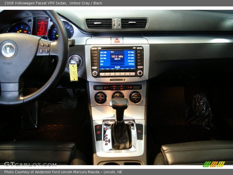 United Gray / Black 2008 Volkswagen Passat VR6 Sedan