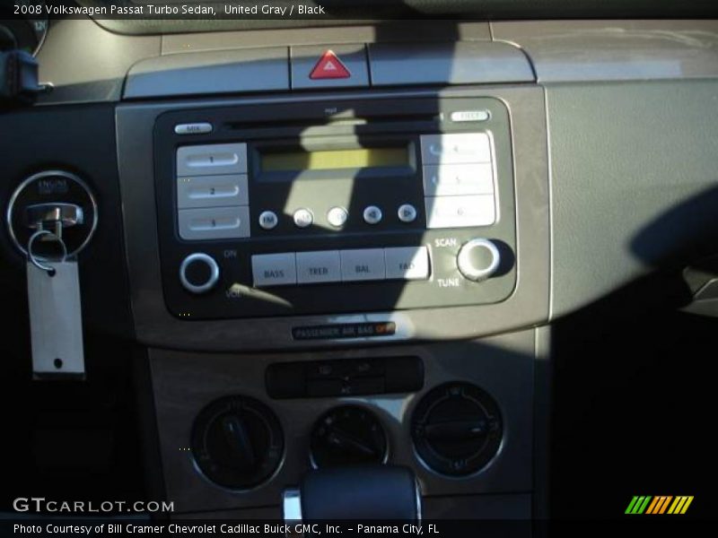 United Gray / Black 2008 Volkswagen Passat Turbo Sedan