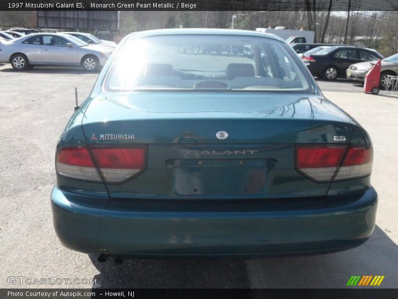  Monarch Green Pearl Metallic / Beige 1997 Mitsubishi Galant ES