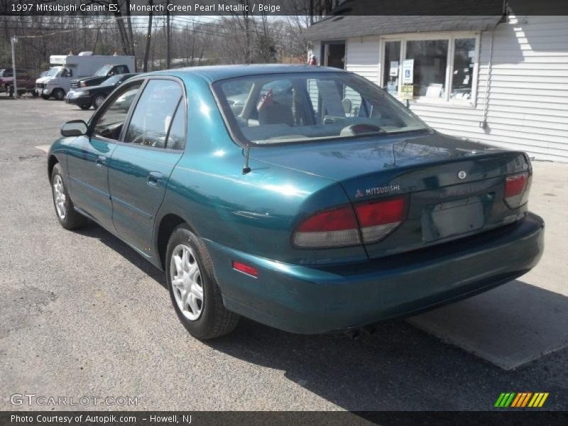  Monarch Green Pearl Metallic / Beige 1997 Mitsubishi Galant ES