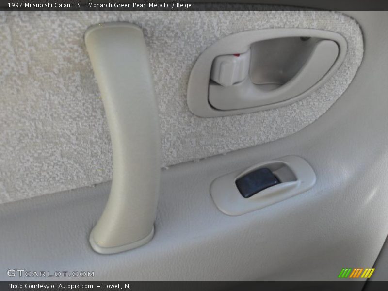  Monarch Green Pearl Metallic / Beige 1997 Mitsubishi Galant ES