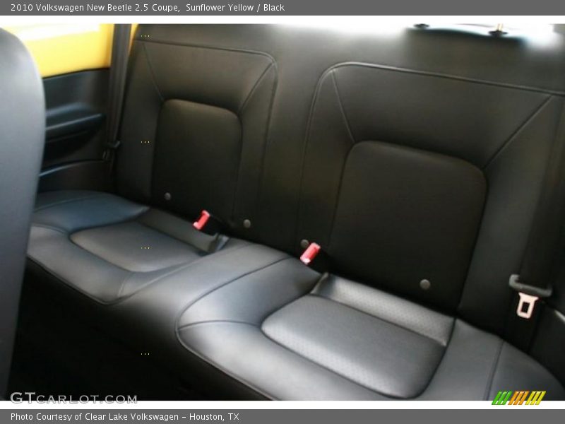 Sunflower Yellow / Black 2010 Volkswagen New Beetle 2.5 Coupe