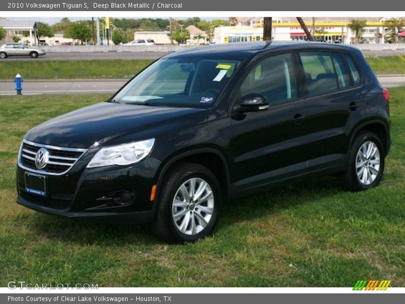 Deep Black Metallic / Charcoal 2010 Volkswagen Tiguan S