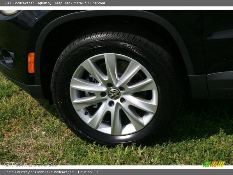 Deep Black Metallic / Charcoal 2010 Volkswagen Tiguan S
