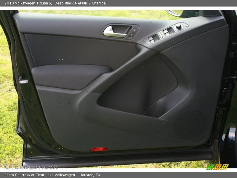 Deep Black Metallic / Charcoal 2010 Volkswagen Tiguan S