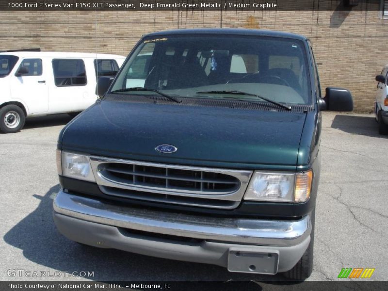 Deep Emerald Green Metallic / Medium Graphite 2000 Ford E Series Van E150 XLT Passenger
