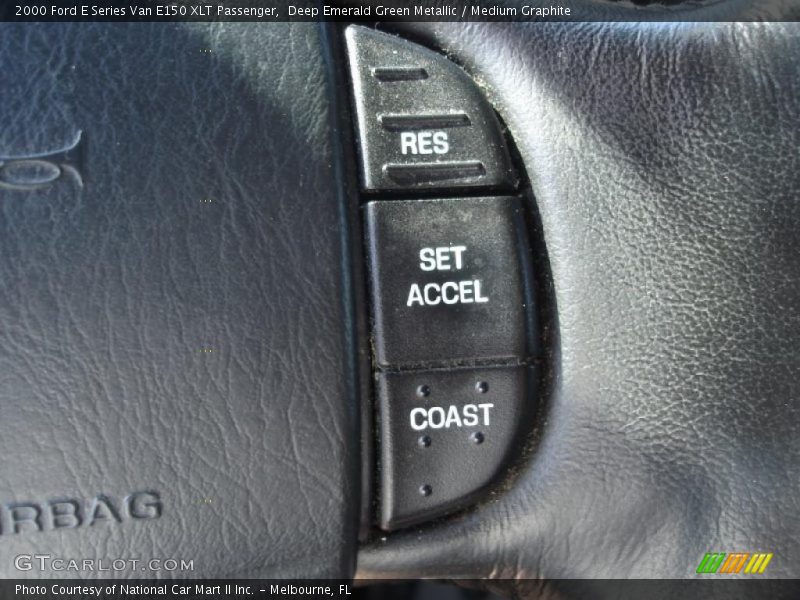 Deep Emerald Green Metallic / Medium Graphite 2000 Ford E Series Van E150 XLT Passenger