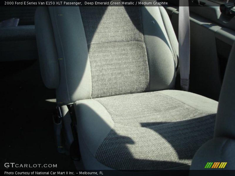 Deep Emerald Green Metallic / Medium Graphite 2000 Ford E Series Van E150 XLT Passenger