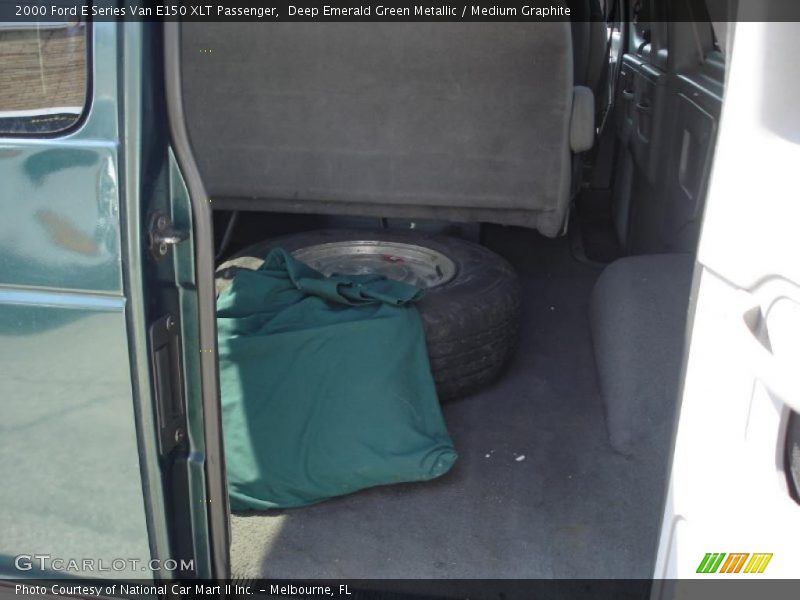 Deep Emerald Green Metallic / Medium Graphite 2000 Ford E Series Van E150 XLT Passenger