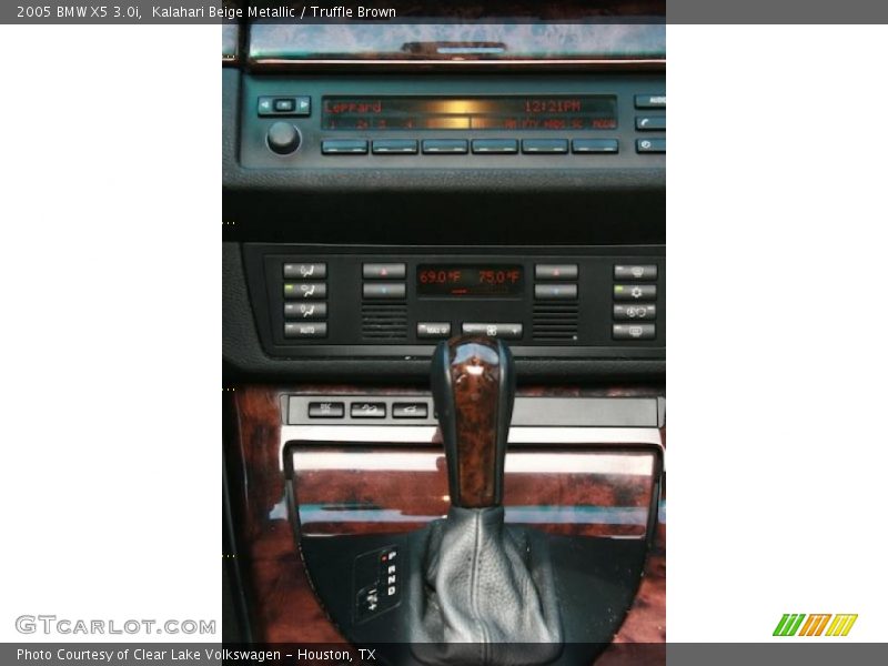Kalahari Beige Metallic / Truffle Brown 2005 BMW X5 3.0i