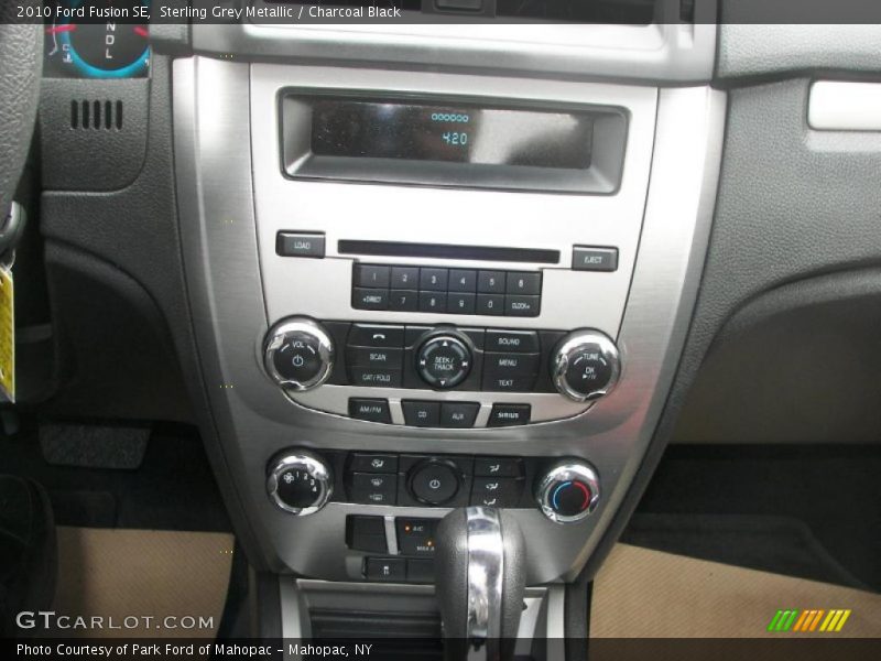 Sterling Grey Metallic / Charcoal Black 2010 Ford Fusion SE