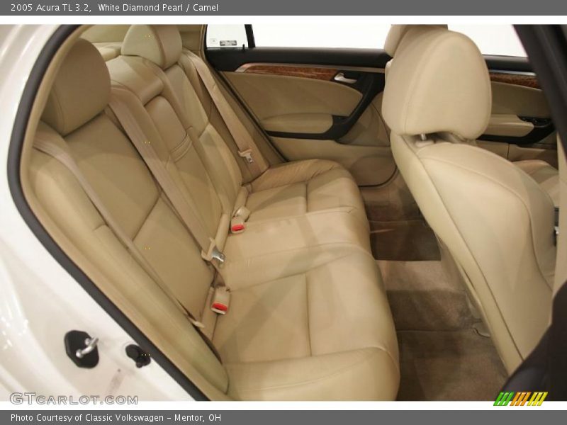 White Diamond Pearl / Camel 2005 Acura TL 3.2