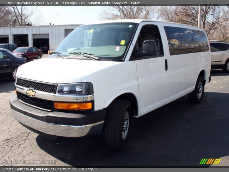 Summit White / Medium Pewter 2009 Chevrolet Express LS 3500 Passenger Van