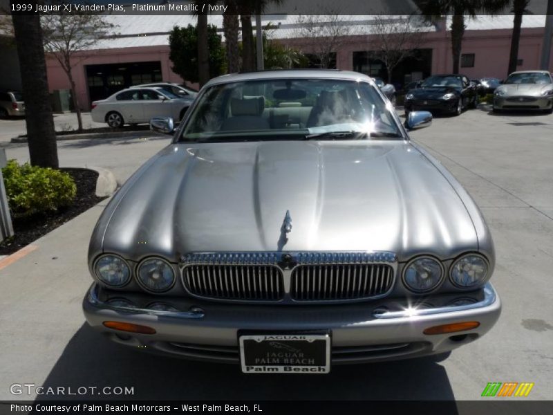 Platinum Metallic / Ivory 1999 Jaguar XJ Vanden Plas