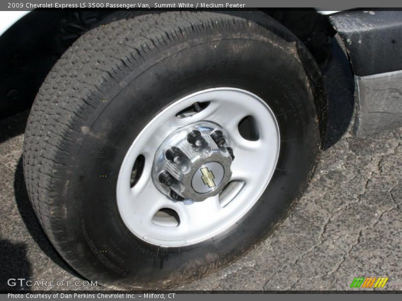 Summit White / Medium Pewter 2009 Chevrolet Express LS 3500 Passenger Van